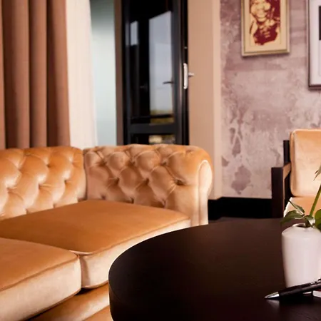 Hotel Comfort Lt - Rock 'n' Roll Vilnius