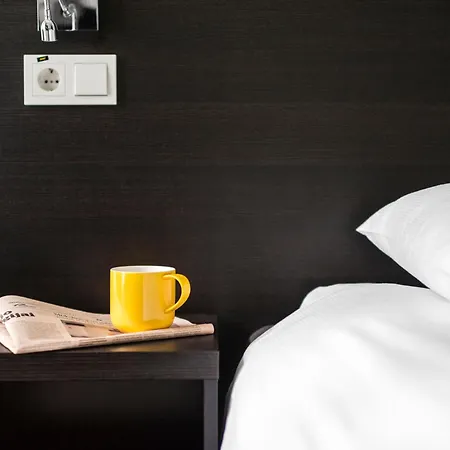 Comfort Lt - Rock 'n' Roll Hotell