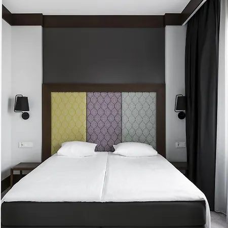 Comfort Lt - Rock 'n' Roll 3*