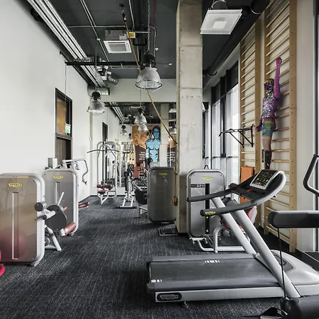 Comfort Lt - Rock 'n' Roll Hotel