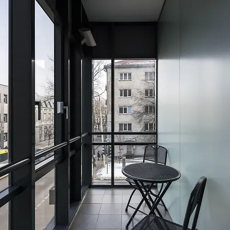 Comfort Lt - Rock 'n' Roll Hotel