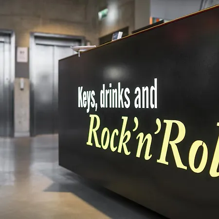 Hotel Comfort Lt - Rock 'n' Roll Vilnius