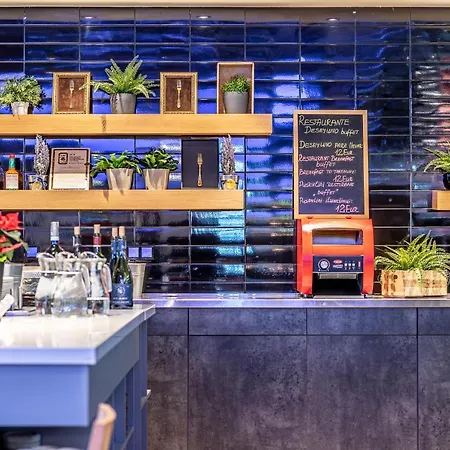 Hotel Comfort Lt - Rock 'n' Roll Vilnius