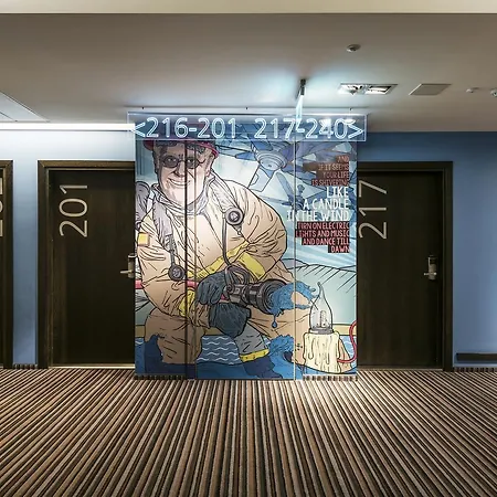 Comfort Lt - Rock 'n' Roll Hotel 3*