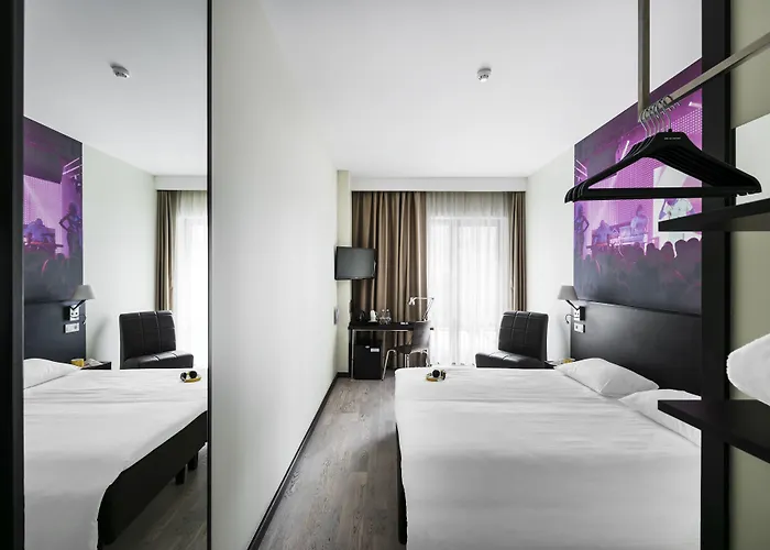 Comfort Lt - Rock 'n' Roll Hotel Vilnius