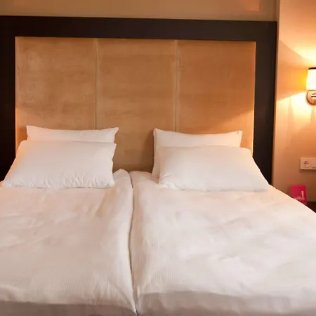 Hotel Comfort Lt - Rock 'n' Roll 3*